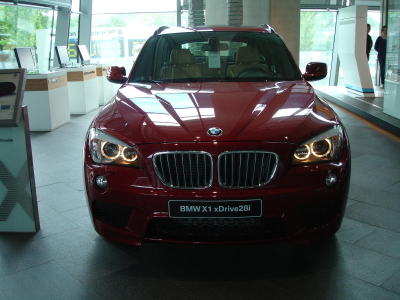 Name:  X1 at BMW Welt - Front View.jpg
Views: 3084
Size:  87.7 KB