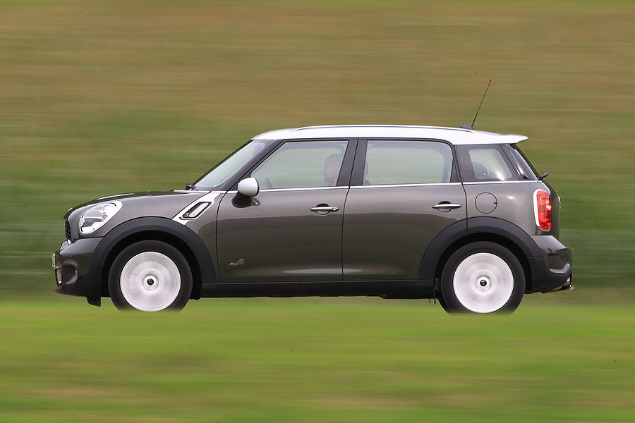 Name:  x1-countryman-9.jpg
Views: 59624
Size:  57.1 KB