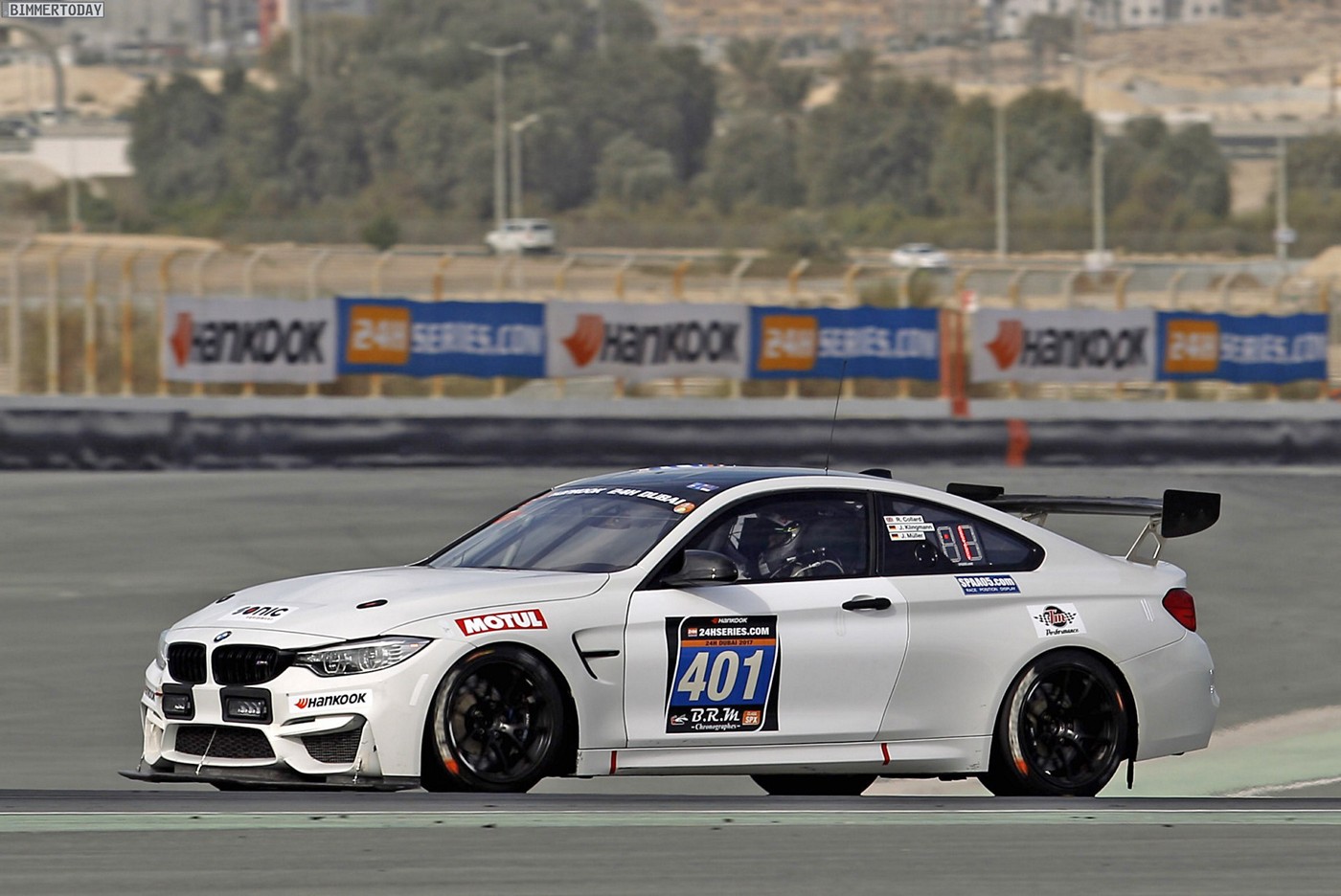 Name:  24h-Dubai-2017-BMW-M4-GT4-02.jpg
Views: 8865
Size:  239.5 KB