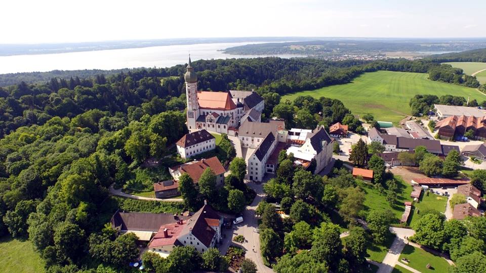 Name:  Kloster Andrechs11406952_10153334956172383_5282984285131791715_n.jpg
Views: 18657
Size:  101.7 KB