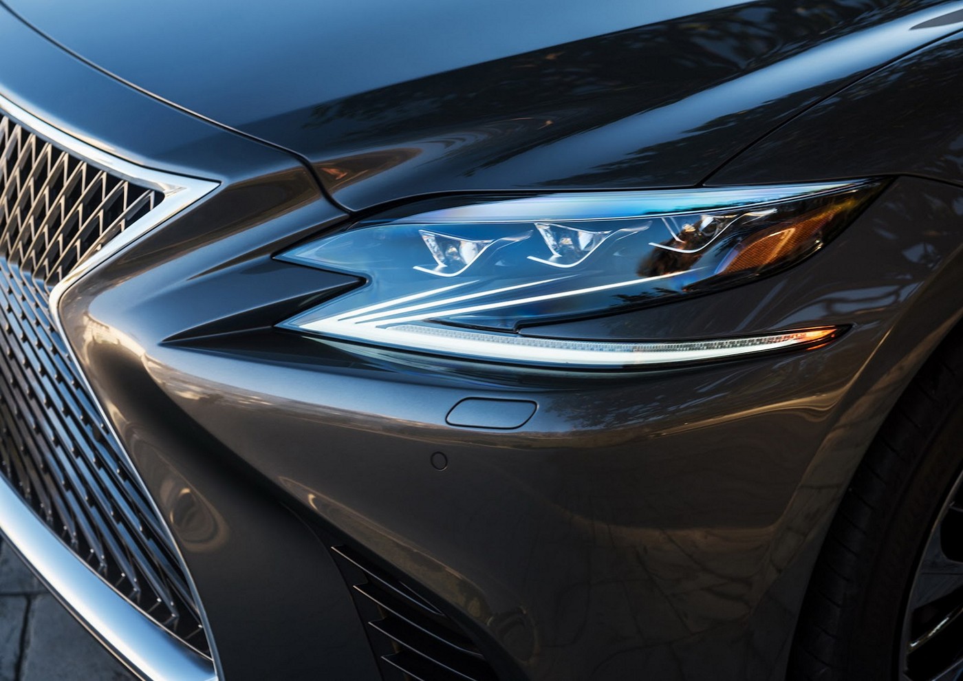 Name:  2018-Lexus-LS-14.jpg
Views: 3610
Size:  240.2 KB