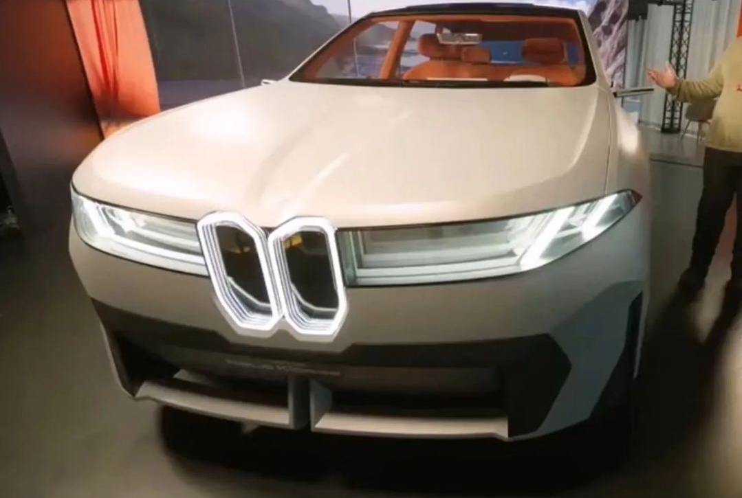 Name:  BMW Vision Neue Klasse X Leaked.jpg
Views: 34482
Size:  127.7 KB