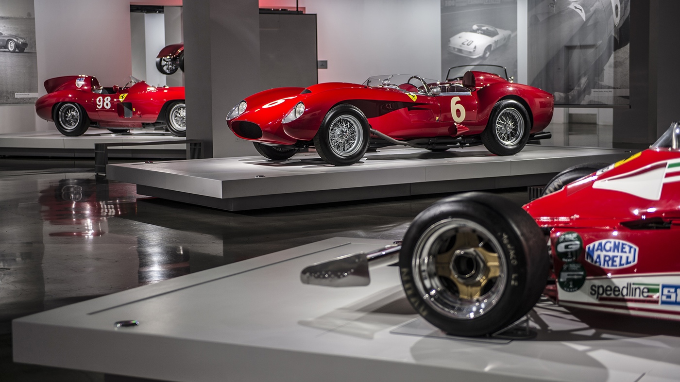 Name:  18-petersen-ferrari-70th-anniversary-1.jpg
Views: 1014
Size:  376.7 KB